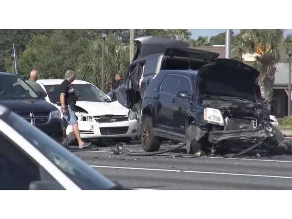 2025 ஃபோர்டு ப்ரோன்கோ டிரான்ஸ்மிஷன் மவுண்ட் தோல்வி: ஆஃப்-ரோடு அருகில் ரோல்வர் சமூக அலாரத்தை தூண்டுகிறது