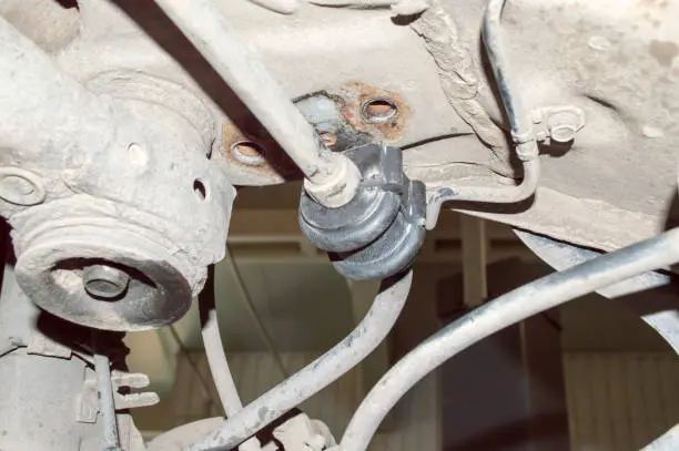 ஸ்வே பார் புஷிங் அறிகுறிகள் & நோய் கண்டறிதல் 2025 - சிறிய சத்தங்கள் பெரிய பிரச்சனைகளாக மாற வேண்டாம்